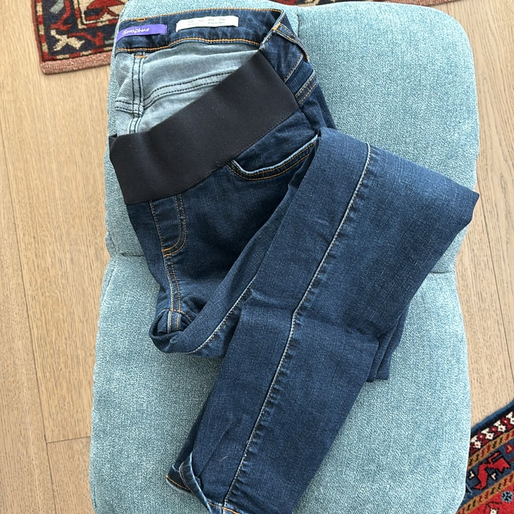 Like new Seraphine maternity blue skinny jeans size 6us